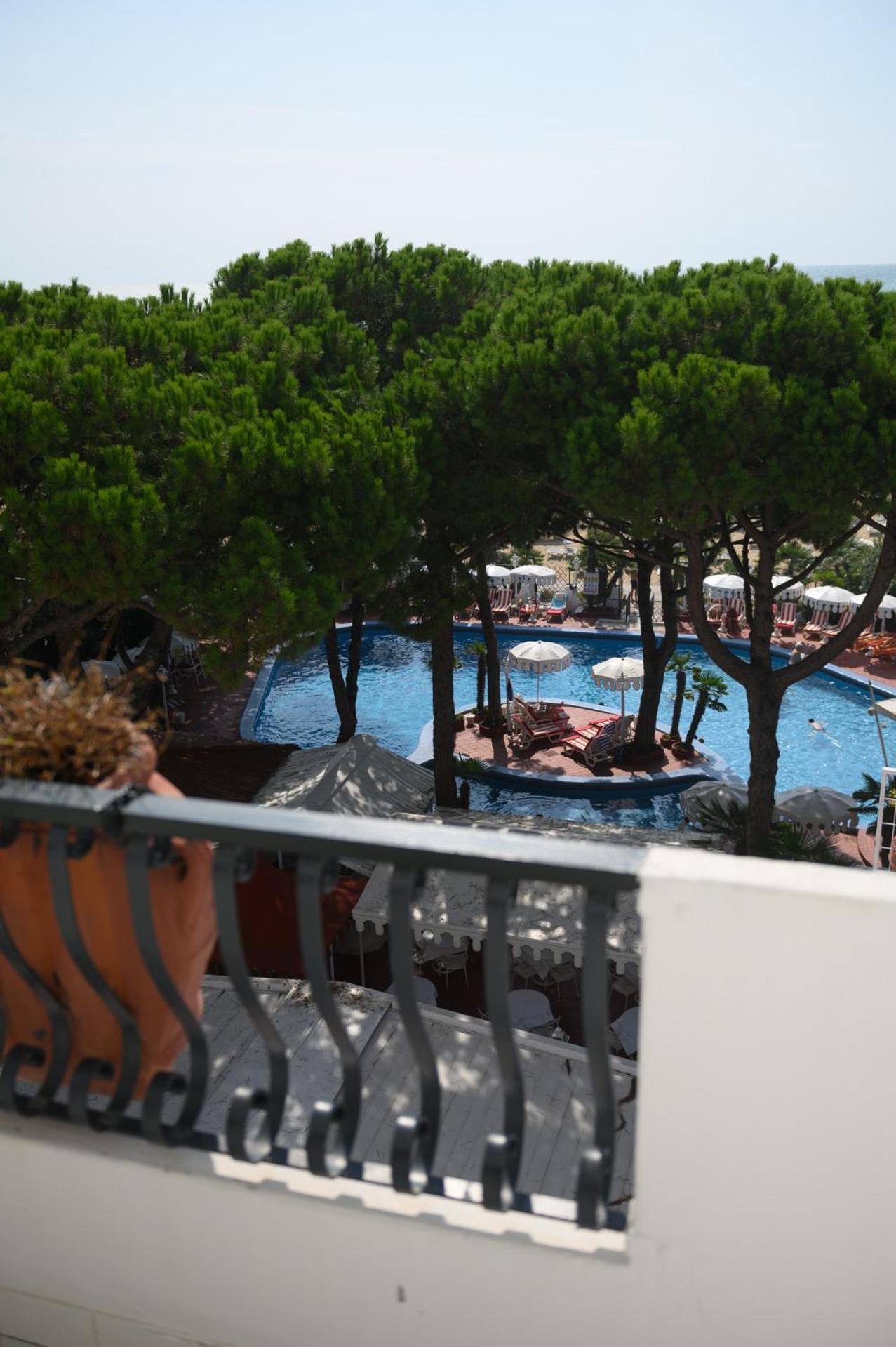 Agora Park Hotel Τζεσόλο Λίντο Εξωτερικό φωτογραφία